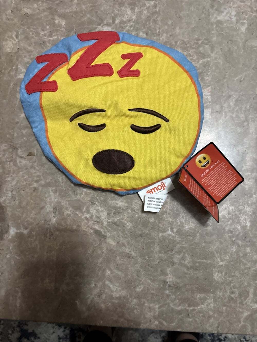 Sleeping Face EMOJI Heating / Cooling Plush Pad Novelty Funny 2023 New With Tags